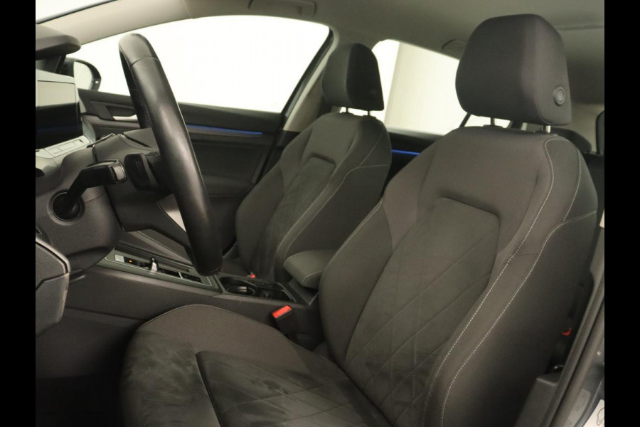 Volkswagen Golf 1.4 eHybrid Style | Massage | Carplay | Memory | Navigatie | Adaptive cruise | Parkeerhulp | Sfeerverlichting | Full LED | PHEV | Plug In Volkswagen Golf 1.4 eHybrid Style | Massage | Carplay | Memory | Navigatie | Adaptive cruise | Parkeerhulp | Sfeerverlichting | Full LED | PHEV | Plug In