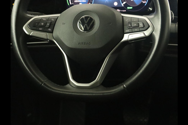 Volkswagen Golf 1.4 eHybrid Style | Massage | Carplay | Memory | Navigatie | Adaptive cruise | Parkeerhulp | Sfeerverlichting | Full LED | PHEV | Plug In Volkswagen Golf 1.4 eHybrid Style | Massage | Carplay | Memory | Navigatie | Adaptive cruise | Parkeerhulp | Sfeerverlichting | Full LED | PHEV | Plug In