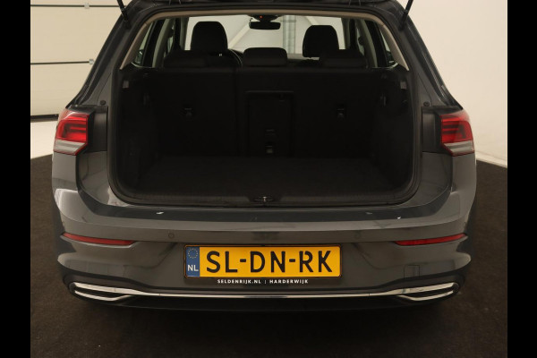 Volkswagen Golf 1.4 eHybrid Style | Massage | Carplay | Memory | Navigatie | Adaptive cruise | Parkeerhulp | Sfeerverlichting | Full LED | PHEV | Plug In Volkswagen Golf 1.4 eHybrid Style | Massage | Carplay | Memory | Navigatie | Adaptive cruise | Parkeerhulp | Sfeerverlichting | Full LED | PHEV | Plug In