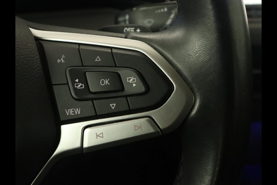 Volkswagen Golf 1.4 eHybrid Style | Massage | Carplay | Memory | Navigatie | Adaptive cruise | Parkeerhulp | Sfeerverlichting | Full LED | PHEV | Plug In Volkswagen Golf 1.4 eHybrid Style | Massage | Carplay | Memory | Navigatie | Adaptive cruise | Parkeerhulp | Sfeerverlichting | Full LED | PHEV | Plug In