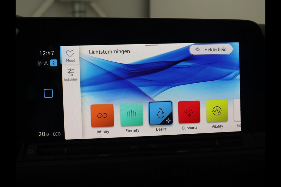 Volkswagen Golf 1.4 eHybrid Style | Massage | Carplay | Memory | Navigatie | Adaptive cruise | Parkeerhulp | Sfeerverlichting | Full LED | PHEV | Plug In Volkswagen Golf 1.4 eHybrid Style | Massage | Carplay | Memory | Navigatie | Adaptive cruise | Parkeerhulp | Sfeerverlichting | Full LED | PHEV | Plug In