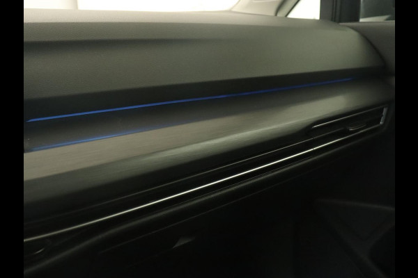 Volkswagen Golf 1.4 eHybrid Style | Massage | Carplay | Memory | Navigatie | Adaptive cruise | Parkeerhulp | Sfeerverlichting | Full LED | PHEV | Plug In Volkswagen Golf 1.4 eHybrid Style | Massage | Carplay | Memory | Navigatie | Adaptive cruise | Parkeerhulp | Sfeerverlichting | Full LED | PHEV | Plug In