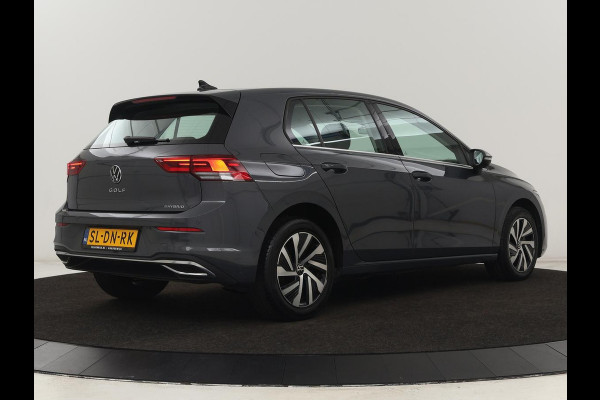 Volkswagen Golf 1.4 eHybrid Style | Massage | Carplay | Memory | Navigatie | Adaptive cruise | Parkeerhulp | Sfeerverlichting | Full LED | PHEV | Plug In Volkswagen Golf 1.4 eHybrid Style | Massage | Carplay | Memory | Navigatie | Adaptive cruise | Parkeerhulp | Sfeerverlichting | Full LED | PHEV | Plug In