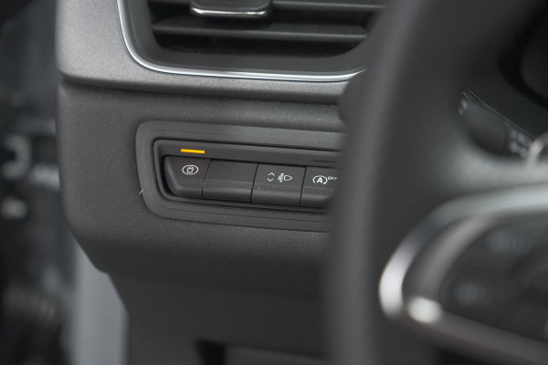Renault Captur Mild Hybrid 160 EDC Techno | Pack Winter | Camera | Adaptieve Cruise Control | Apple Carplay Renault Captur Mild Hybrid 160 EDC Techno | Pack Winter | Camera | Adaptieve Cruise Control | Apple Carplay