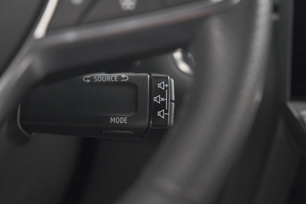 Renault Captur Mild Hybrid 160 EDC Techno | Pack Winter | Camera | Adaptieve Cruise Control | Apple Carplay Renault Captur Mild Hybrid 160 EDC Techno | Pack Winter | Camera | Adaptieve Cruise Control | Apple Carplay