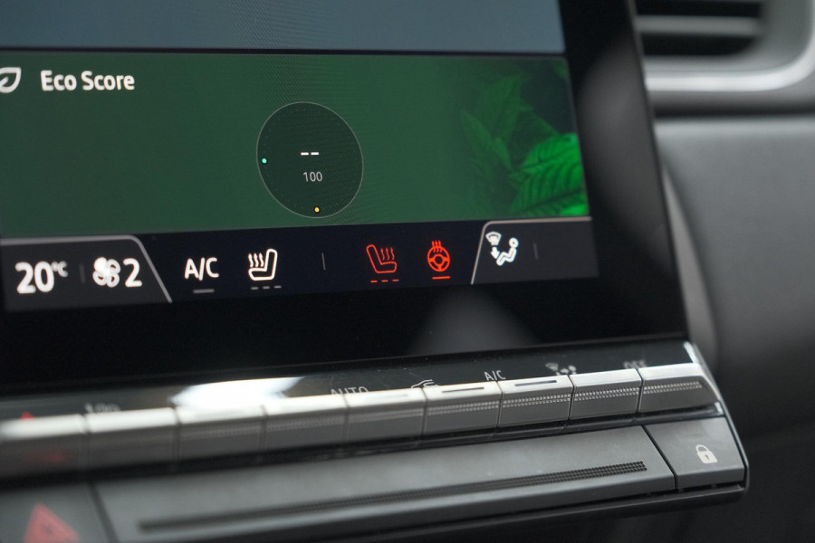 Renault Captur Mild Hybrid 160 EDC Techno | Pack Winter | Camera | Adaptieve Cruise Control | Apple Carplay Renault Captur Mild Hybrid 160 EDC Techno | Pack Winter | Camera | Adaptieve Cruise Control | Apple Carplay