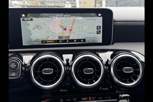 Mercedes-Benz A-Klasse A180 BUSINESS SOLUTION STOELVERWARMING FULL SCREEN NEDERLANDSE AUTO TREKHAAK NAP EERSTE EIGENAAR