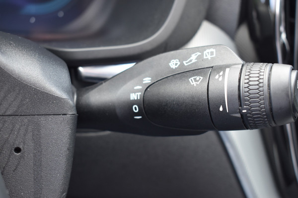 Volvo XC60 T8 AWD 455PK Plug-in hybrid Plus Bright | Leer | Pano Dak | Key Less | Park Assist Camera |