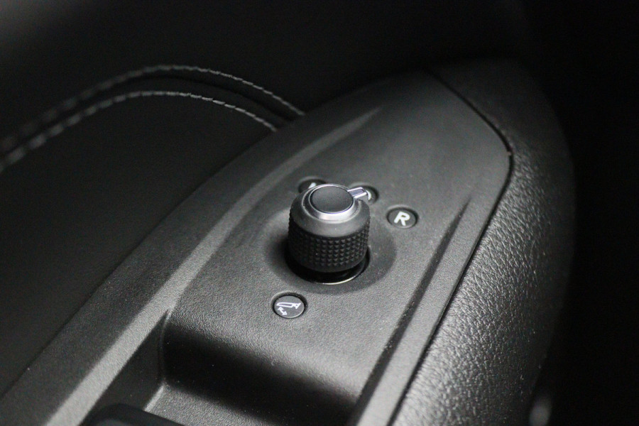 Jeep Compass 4xe 240 Plug-in Hybrid Electric S Leer, Virtual Cockpit, Camera, ACC, Apple Carplay, Rijstrooksensor, 19''