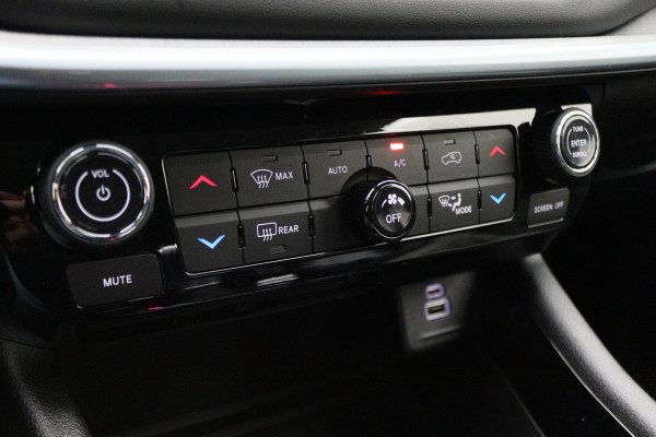 Jeep Compass 4xe 240 Plug-in Hybrid Electric S Leer, Virtual Cockpit, Camera, ACC, Apple Carplay, Rijstrooksensor, 19''