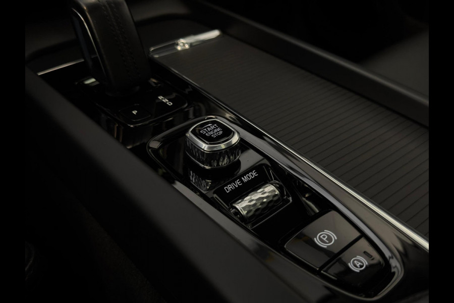 Volvo XC60 2.0 Recharge T8 AWD Inscription / BTW / Pano / Memory Volvo XC60 2.0 Recharge T8 AWD Inscription / BTW / Pano / Memory