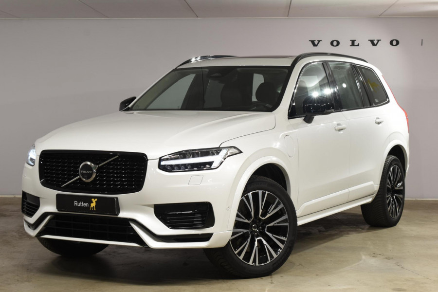 Volvo XC90 T8 455PK Automaat Plug-in hybrid AWD Ultimate Dark / Bowers & Wilkins / Luchtvering / Head Up Display / 360 Camera / Massagestoelen / Gelaagde Zijruiten / Trekhaak /