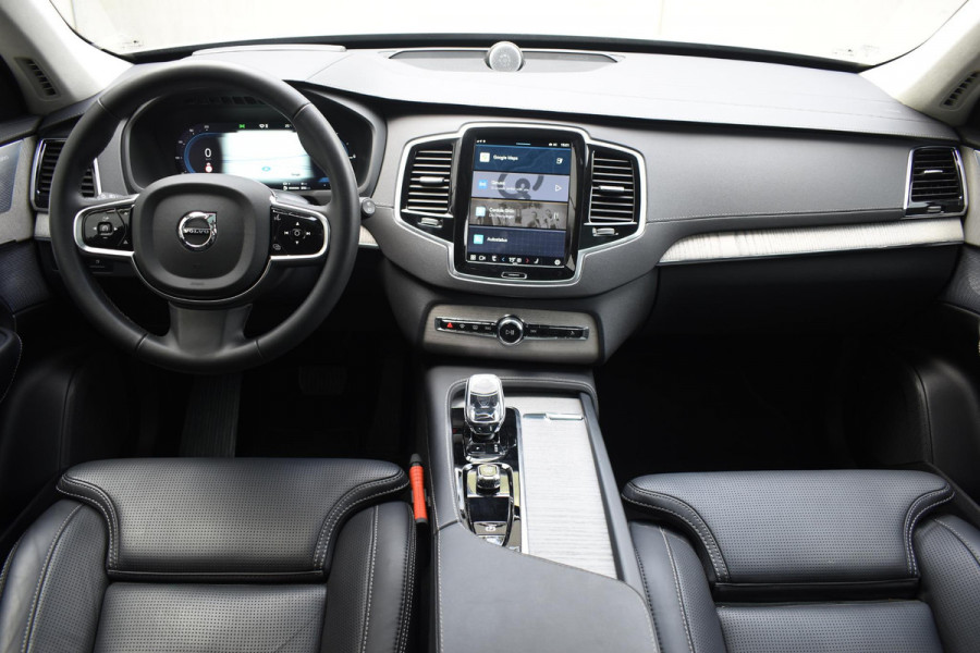 Volvo XC90 T8 455PK Automaat Plug-in hybrid AWD Ultimate Dark / Bowers & Wilkins / Luchtvering / Head Up Display / 360 Camera / Massagestoelen / Gelaagde Zijruiten / Trekhaak /