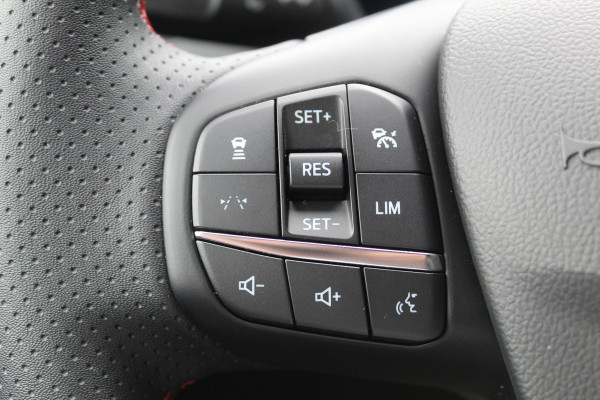 Ford Kuga 2.5 PHEV ST-Line X , 2100kg trekgewicht , Nieuw Model Van €. 54.937,- voor €. 44.735,- ! Trekgewicht van 2.100kg ! AGR stoelen voor , Winterpack
