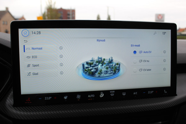 Ford Kuga 2.5 PHEV ST-Line X , 2100kg trekgewicht , Nieuw Model Van €. 54.937,- voor €. 44.735,- ! Trekgewicht van 2.100kg ! AGR stoelen voor , Winterpack