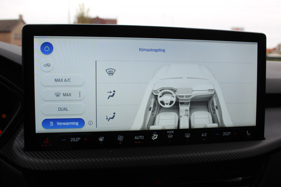Ford Kuga 2.5 PHEV ST-Line X , 2100kg trekgewicht , Nieuw Model Van €. 54.937,- voor €. 44.735,- ! Trekgewicht van 2.100kg ! AGR stoelen voor , Winterpack