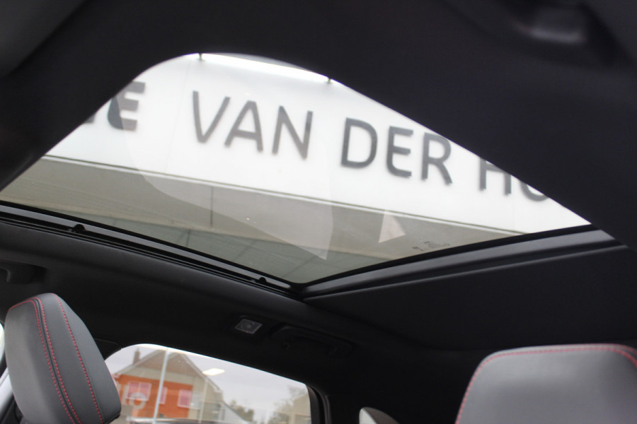 Ford Kuga 2.5 PHEV ST-Line X , 2100kg trekgewicht , Nieuw Model Van €. 54.937,- voor €. 44.735,- ! Trekgewicht van 2.100kg ! AGR stoelen voor , Winterpack