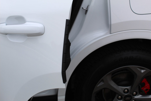 Ford Kuga 2.5 PHEV ST-Line X , 2100kg trekgewicht , Nieuw Model Van €. 54.937,- voor €. 44.735,- ! Trekgewicht van 2.100kg ! AGR stoelen voor , Winterpack