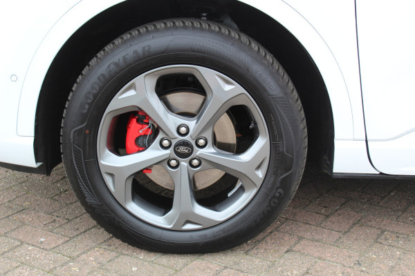 Ford Kuga 2.5 PHEV ST-Line X , 2100kg trekgewicht , Nieuw Model Van €. 54.937,- voor €. 44.735,- ! Trekgewicht van 2.100kg ! AGR stoelen voor , Winterpack