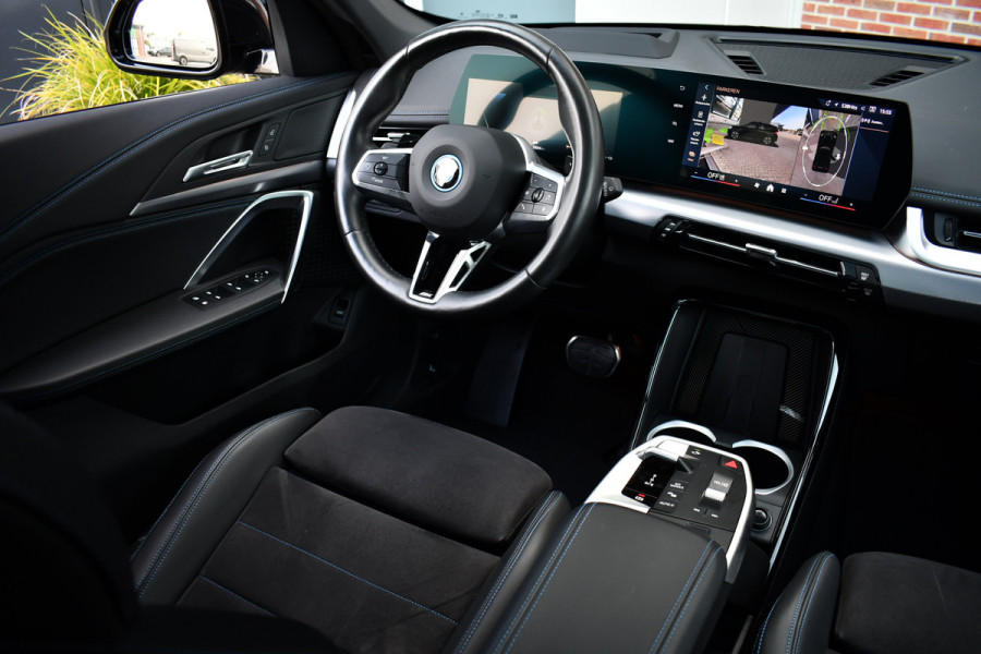 BMW X1 xDrive25e M-Sport Pano ACC 360 HUD 19inch Adp-onderstel BTW-auto