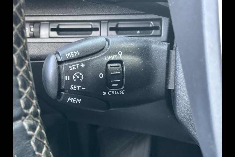Peugeot 5008 7-Pers 1.2 PureTech Automaat Nav/Cam Carplay Cruise Voll.Onderhouden!