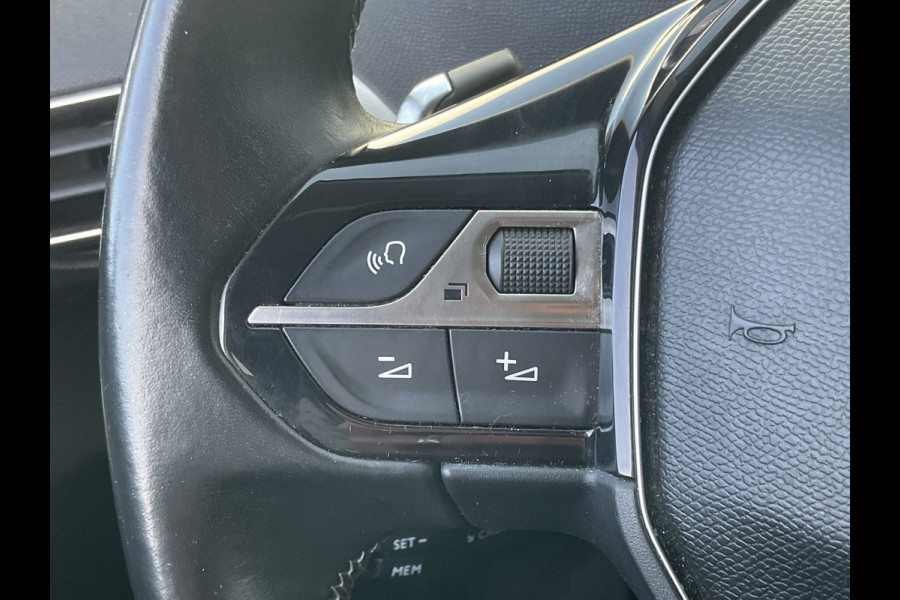 Peugeot 5008 7-Pers 1.2 PureTech Automaat Nav/Cam Carplay Cruise Voll.Onderhouden!