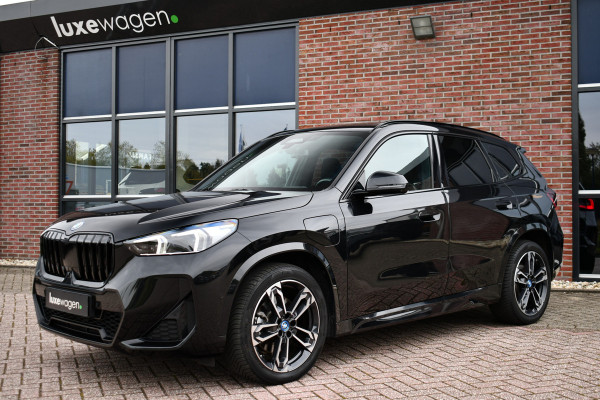 BMW X1 xDrive25e M-Sport Pano ACC 360 HUD 19inch Adp-onderstel BTW-auto
