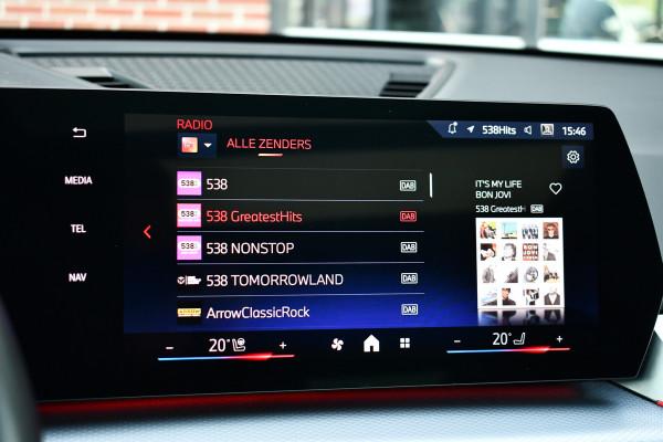 BMW X1 xDrive25e M-Sport Pano ACC 360 HUD 19inch Adp-onderstel BTW-auto