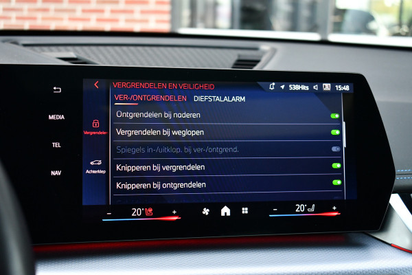 BMW X1 xDrive25e M-Sport Pano ACC 360 HUD 19inch Adp-onderstel BTW-auto