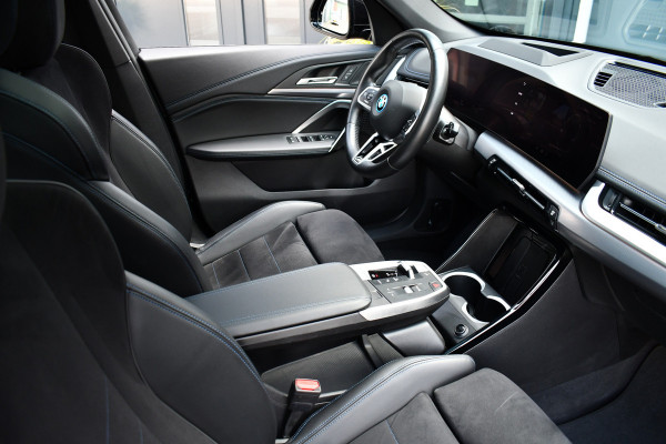 BMW X1 xDrive25e M-Sport Pano ACC 360 HUD 19inch Adp-onderstel BTW-auto