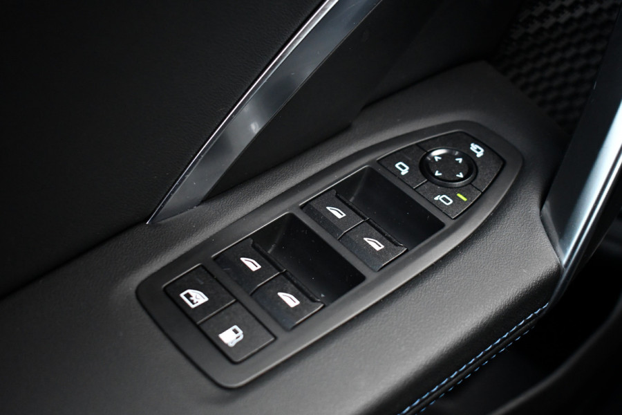 BMW X1 xDrive25e M-Sport Pano ACC 360 HUD 19inch Adp-onderstel BTW-auto