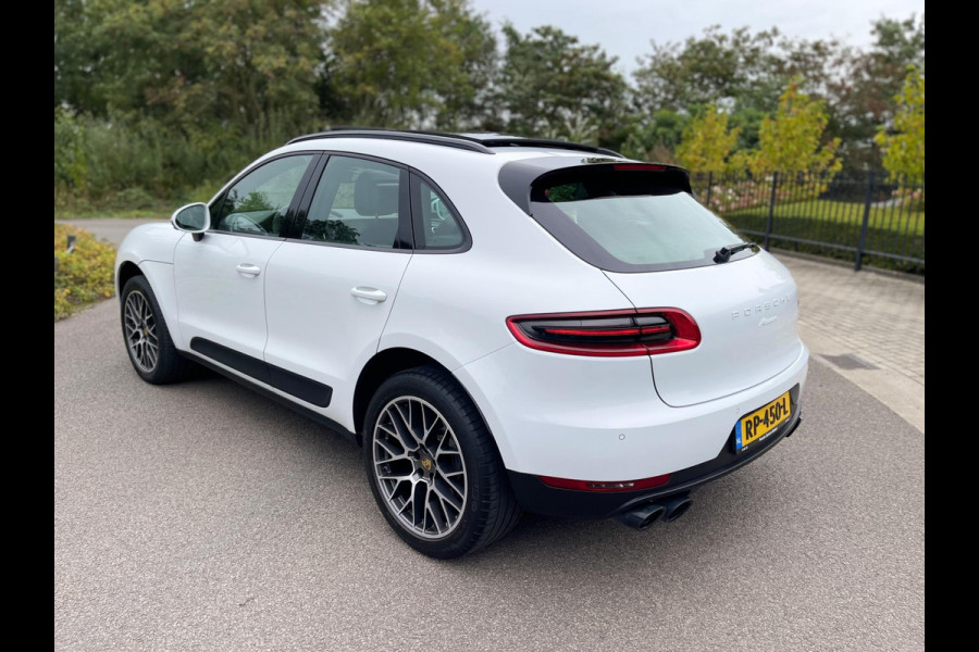 Porsche Macan 2.0 252PK Facelift /Panoramadak/Luchtvering/Led-Xenon/Camera/Electr-Trekhaak 1-Eigenaar Dealer-onderhouden Porsche Macan 2.0 252PK Facelift /Panoramadak/Luchtvering/Led-Xenon/Camera/Electr-Trekhaak 1-Eigenaar Dealer-onderhouden