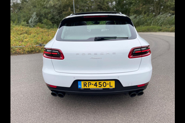 Porsche Macan 2.0 252PK Facelift /Panoramadak/Luchtvering/Led-Xenon/Camera/Electr-Trekhaak 1-Eigenaar Dealer-onderhouden Porsche Macan 2.0 252PK Facelift /Panoramadak/Luchtvering/Led-Xenon/Camera/Electr-Trekhaak 1-Eigenaar Dealer-onderhouden