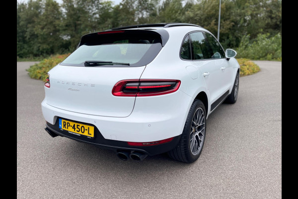 Porsche Macan 2.0 252PK Facelift /Panoramadak/Luchtvering/Led-Xenon/Camera/Electr-Trekhaak 1-Eigenaar Dealer-onderhouden Porsche Macan 2.0 252PK Facelift /Panoramadak/Luchtvering/Led-Xenon/Camera/Electr-Trekhaak 1-Eigenaar Dealer-onderhouden