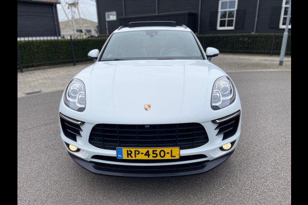 Porsche Macan 2.0 252PK Facelift /Panoramadak/Luchtvering/Led-Xenon/Camera/Electr-Trekhaak 1-Eigenaar Dealer-onderhouden Porsche Macan 2.0 252PK Facelift /Panoramadak/Luchtvering/Led-Xenon/Camera/Electr-Trekhaak 1-Eigenaar Dealer-onderhouden