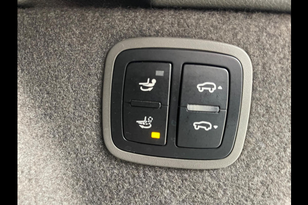 Porsche Macan 2.0 252PK Facelift /Panoramadak/Luchtvering/Led-Xenon/Camera/Electr-Trekhaak 1-Eigenaar Dealer-onderhouden Porsche Macan 2.0 252PK Facelift /Panoramadak/Luchtvering/Led-Xenon/Camera/Electr-Trekhaak 1-Eigenaar Dealer-onderhouden