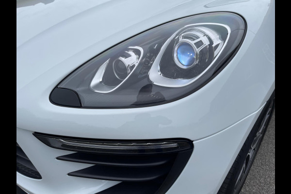 Porsche Macan 2.0 252PK Facelift /Panoramadak/Luchtvering/Led-Xenon/Camera/Electr-Trekhaak 1-Eigenaar Dealer-onderhouden Porsche Macan 2.0 252PK Facelift /Panoramadak/Luchtvering/Led-Xenon/Camera/Electr-Trekhaak 1-Eigenaar Dealer-onderhouden