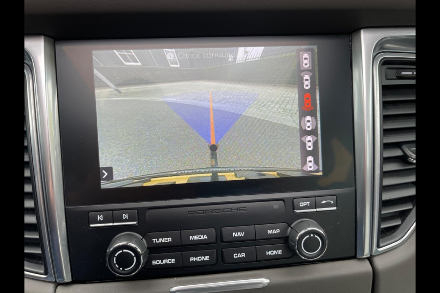 Porsche Macan 2.0 252PK Facelift /Panoramadak/Luchtvering/Led-Xenon/Camera/Electr-Trekhaak 1-Eigenaar Dealer-onderhouden Porsche Macan 2.0 252PK Facelift /Panoramadak/Luchtvering/Led-Xenon/Camera/Electr-Trekhaak 1-Eigenaar Dealer-onderhouden