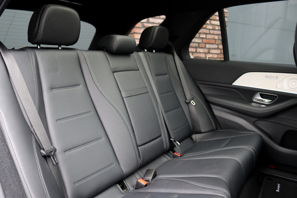 Mercedes-Benz GLE 580 V8 4MATIC AMG Line Aut9 | Luchtvering | Panoramadak | Surround Camera | Distronic+ | HUD | Night-pakket | Memory | Trekhaak | Nappa Leder |