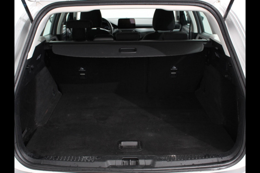 Ford FOCUS Wagon 1.0 EcoBoost 125pk Connected | Navigatie | Parkeer sensoren | Dab | Cruise control | Airco | Led | Airco | Lane assist