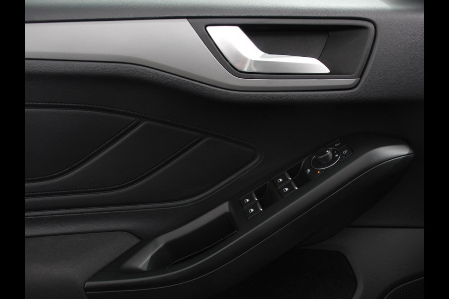 Ford FOCUS Wagon 1.0 EcoBoost 125pk Connected | Navigatie | Parkeer sensoren | Dab | Cruise control | Airco | Led | Airco | Lane assist