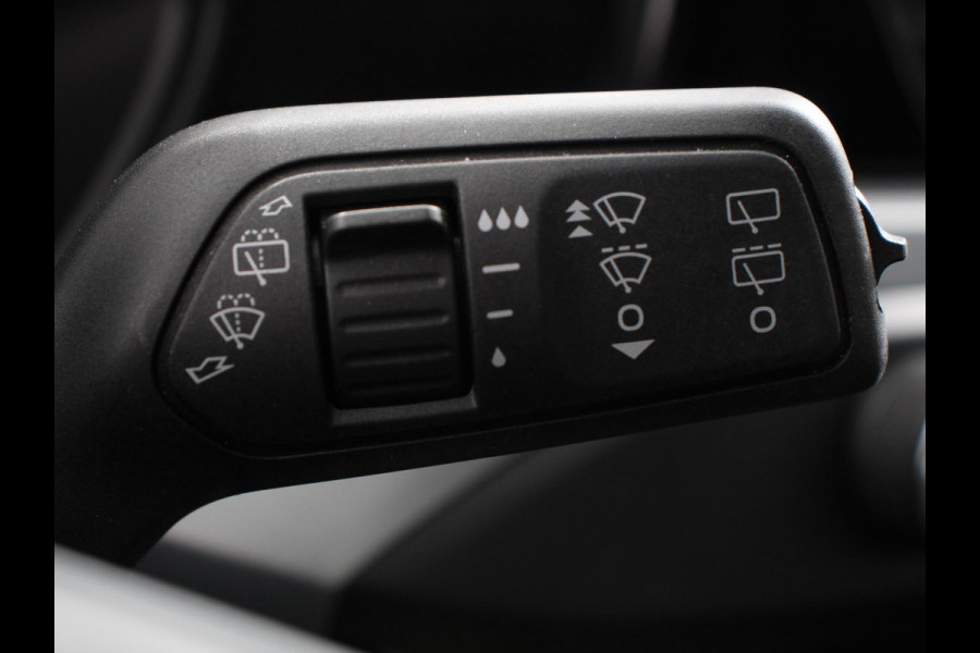 Ford FOCUS Wagon 1.0 EcoBoost 125pk Connected | Navigatie | Parkeer sensoren | Dab | Cruise control | Airco | Led | Airco | Lane assist