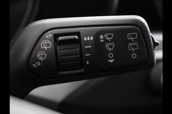 Ford FOCUS Wagon 1.0 EcoBoost 125pk Connected | Navigatie | Parkeer sensoren | Dab | Cruise control | Airco | Led | Airco | Lane assist