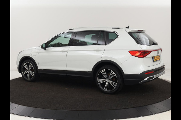 Seat Tarraco 1.4 TSI e-Hybrid PHEV Xcellence | Panoramadak | Leder | Trekhaak | Stoel & achterbankverwarming | Adaptive cruise | Carplay | Camera | Digital Cockpit | Navigatie | Plug In