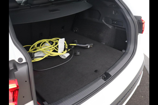 Seat Tarraco 1.4 TSI e-Hybrid PHEV Xcellence | Panoramadak | Leder | Trekhaak | Stoel & achterbankverwarming | Adaptive cruise | Carplay | Camera | Digital Cockpit | Navigatie | Plug In