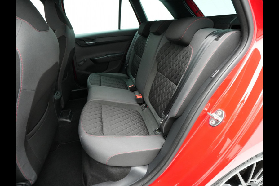 Škoda Fabia Combi 1.0 TSI 110pk DSG Monte Carlo Navigatie Stoelverwarming Clima Led 235