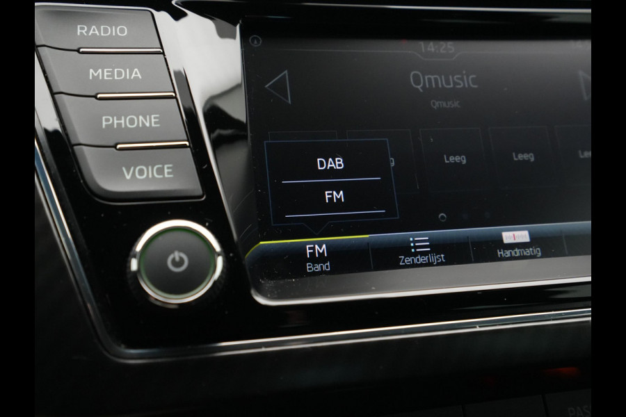 Škoda Fabia Combi 1.0 TSI 110pk DSG Monte Carlo Navigatie Stoelverwarming Clima Led 235