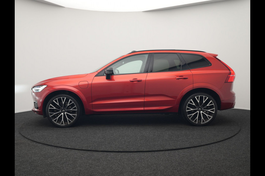 Volvo XC60 T6 AWD R-Design Plug In Hybrid 350pk Dealer O.H PHEV | Panodak | Adaptive Cruise | Head Up | 360 Camera | Harman Kardon Sound | Lederen Sportstoelen Memory & Verwarmd | Harman Kardon Sound | Apple Carplay | Keyless | Blis | Stuur Verwarmd