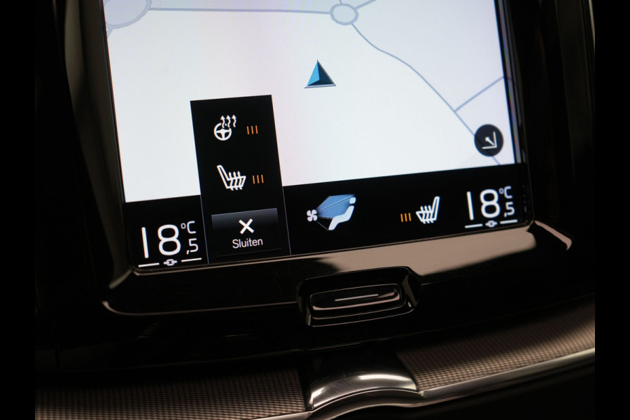 Volvo XC60 T6 AWD R-Design Plug In Hybrid 350pk Dealer O.H PHEV | Panodak | Adaptive Cruise | Head Up | 360 Camera | Harman Kardon Sound | Lederen Sportstoelen Memory & Verwarmd | Harman Kardon Sound | Apple Carplay | Keyless | Blis | Stuur Verwarmd