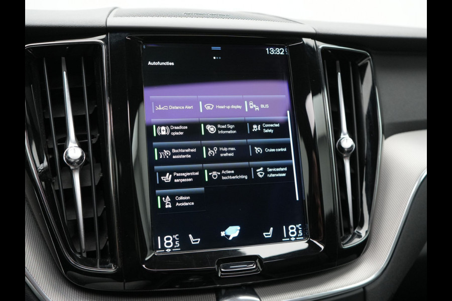Volvo XC60 T6 AWD R-Design Plug In Hybrid 350pk Dealer O.H PHEV | Panodak | Adaptive Cruise | Head Up | 360 Camera | Harman Kardon Sound | Lederen Sportstoelen Memory & Verwarmd | Harman Kardon Sound | Apple Carplay | Keyless | Blis | Stuur Verwarmd